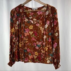 Cupcakes and Cashmere Floral Glitter Peasant Top - Size M